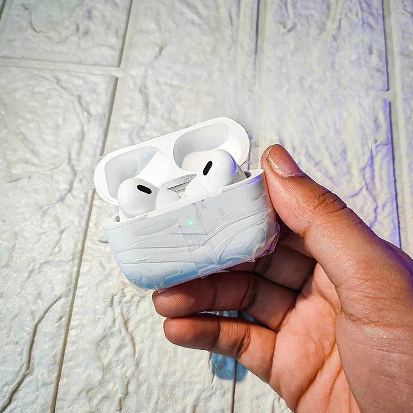 Set Ultra Smart Bluetooth Calling Smartwatch 10 In1 + Earphones With Transparent Screen Guard Watch With Seven Classic Straps (Mix Color)